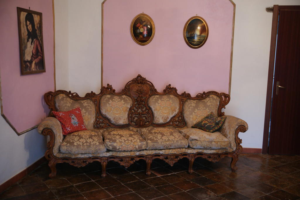 L'Anticocasale Pensionat Altomonte Rum bild